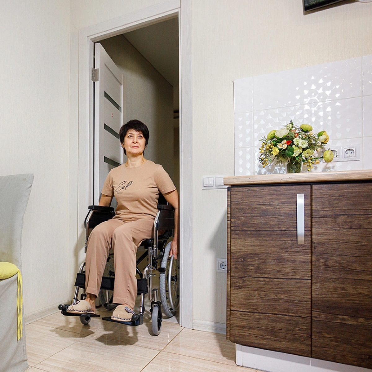 Аренда инвалидной коляски Ortonica Olvia 30 / Home 60 для узких дверных проемов